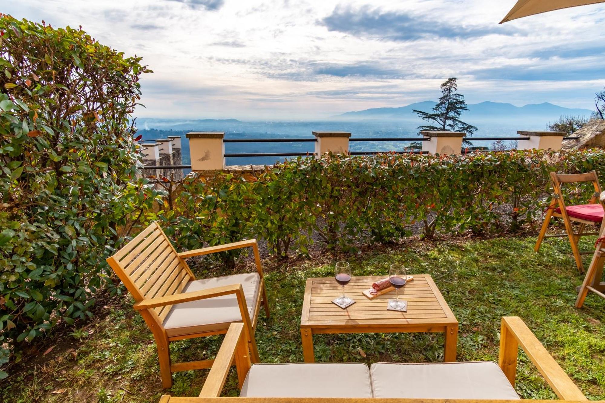 Tenuta Guinigi Antico Borgo Di Matraia - Exclusive Holidays Apartments & Pool Lucca Ngoại thất bức ảnh